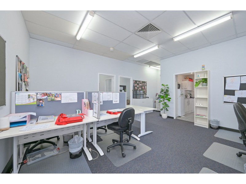 4 & 5/1 – 13 Hamilton Street, Cannington WA 6107