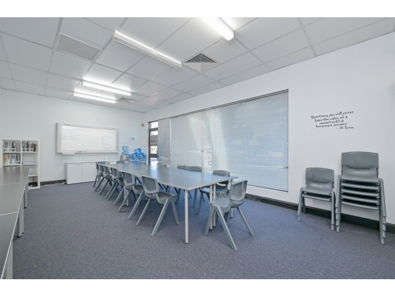 4 & 5/1 – 13 Hamilton Street, Cannington WA 6107