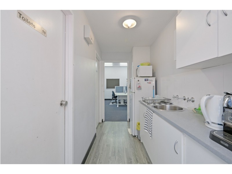 4 & 5/1 – 13 Hamilton Street, Cannington WA 6107