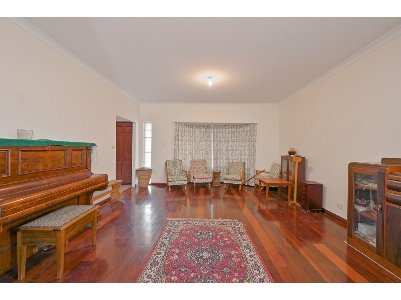 23 Brighton Road, Scarborough WA 6019