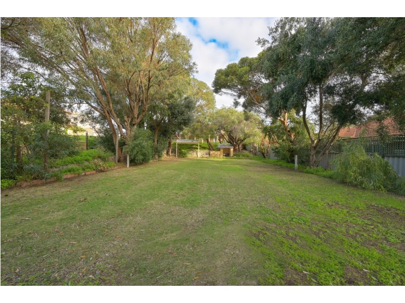 23 Brighton Road, Scarborough WA 6019