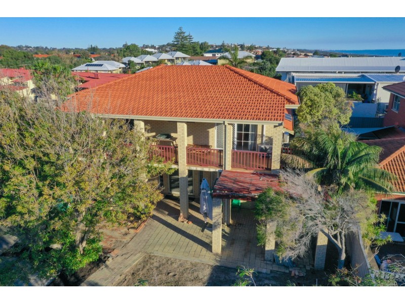 23 Brighton Road, Scarborough WA 6019