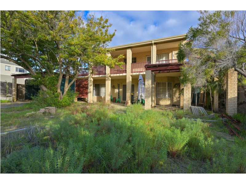 23 Brighton Road, Scarborough WA 6019