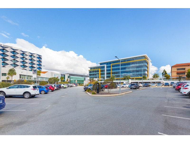 41/3 Barry Marshall Parade, Murdoch WA 6150