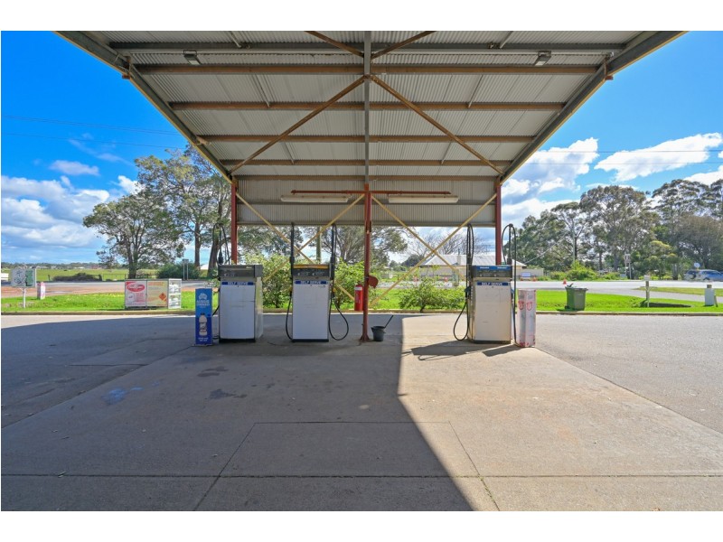 2 Falls Road, Serpentine WA 6125