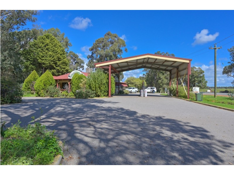 2 Falls Road, Serpentine WA 6125