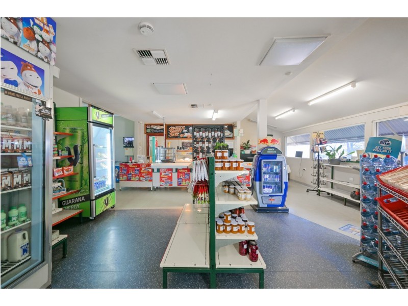 2 Falls Road, Serpentine WA 6125