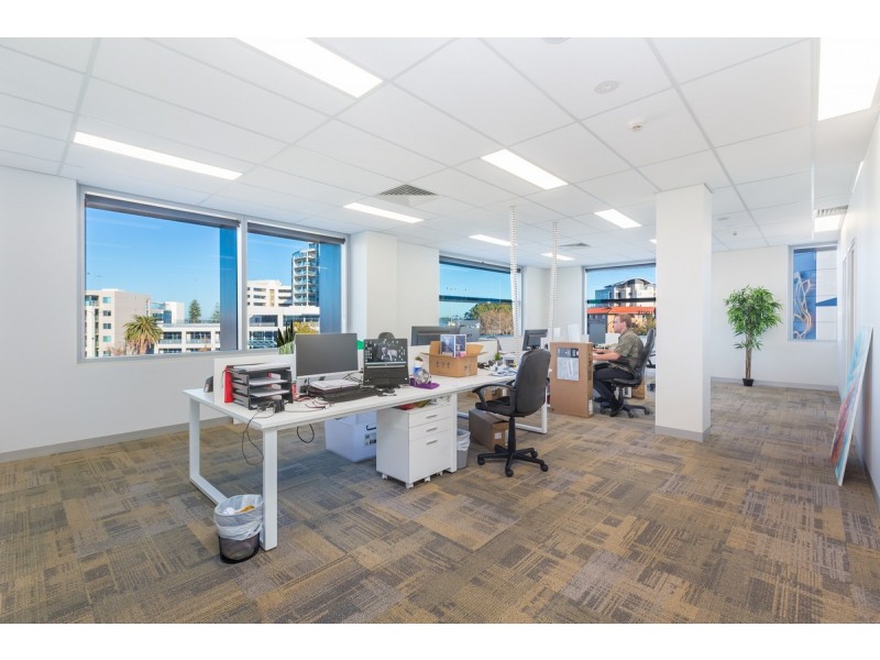 8/98 Mill Point Road, South Perth WA 6151