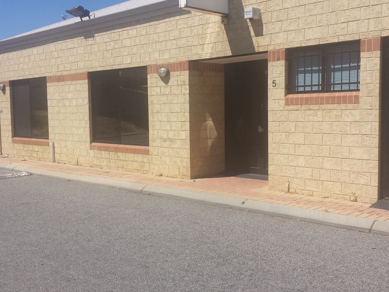 4 & 5/23 Edinburgh Avenue, Kinross WA 6028