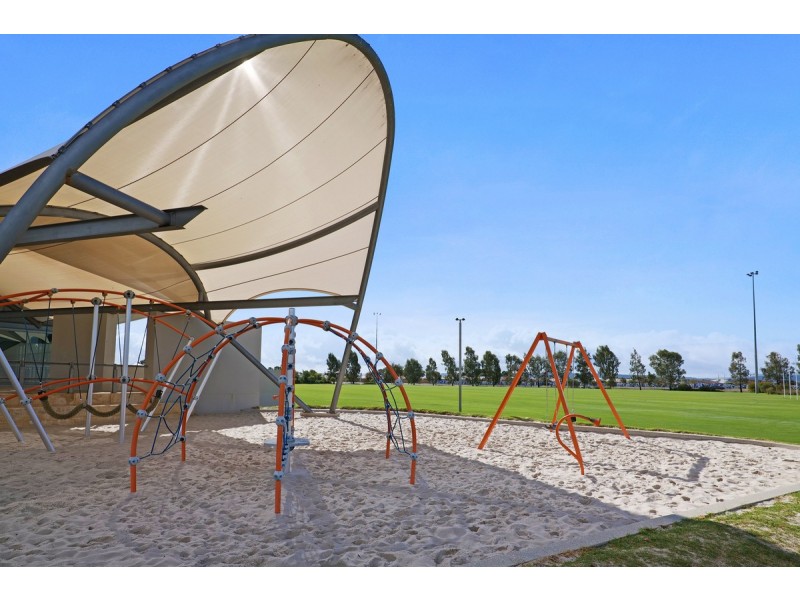 713 Warton Road, Piara Waters WA 6112