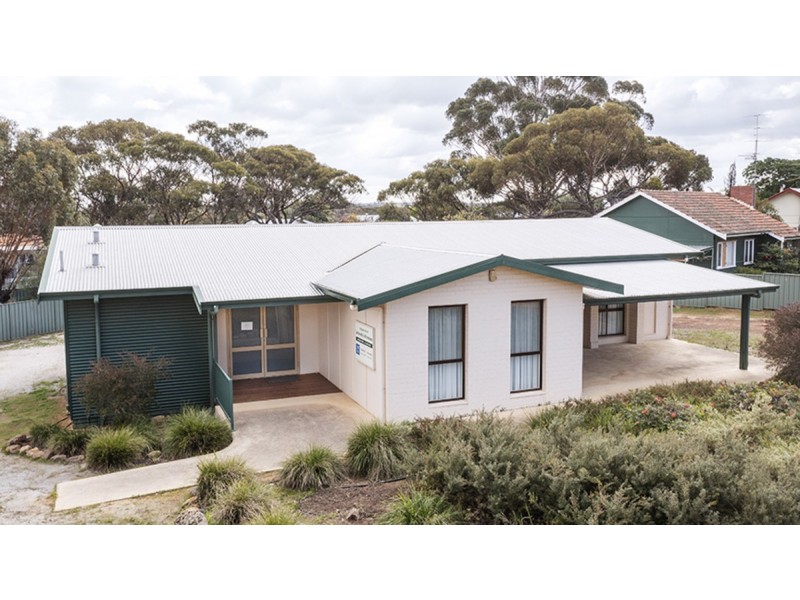 17 Hill Street, Corrigin WA 6375