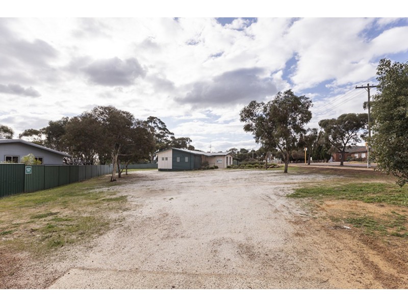 17 Hill Street, Corrigin WA 6375