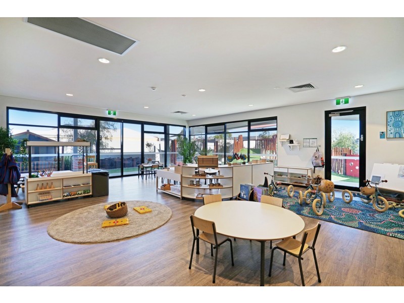 216 Wentworth Parade, Success WA 6164