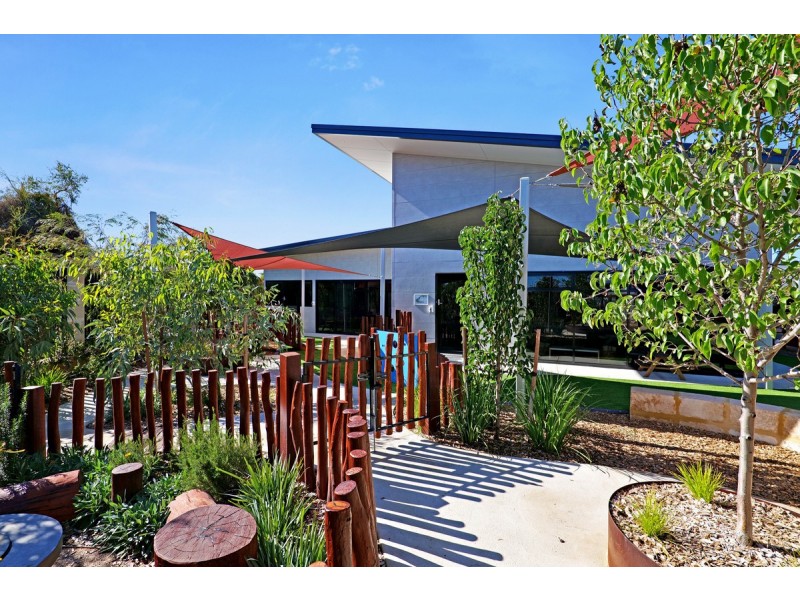 216 Wentworth Parade, Success WA 6164