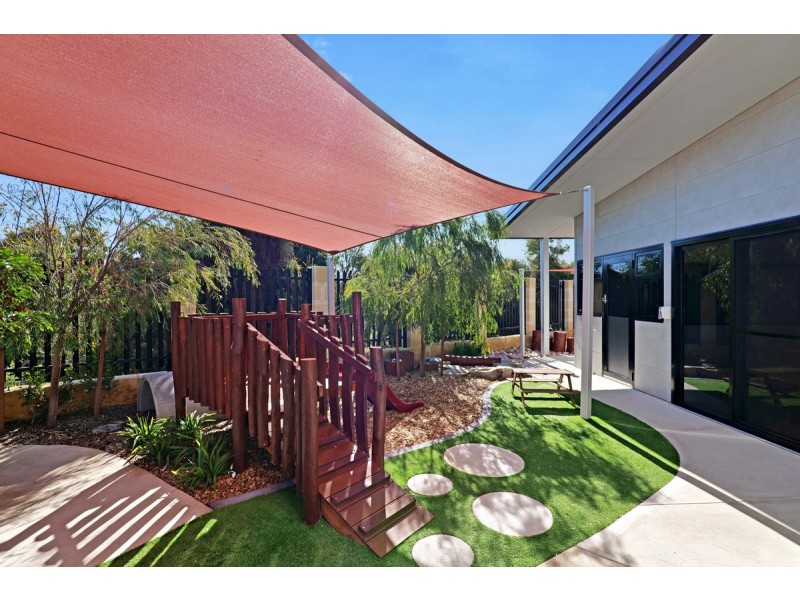 216 Wentworth Parade, Success WA 6164