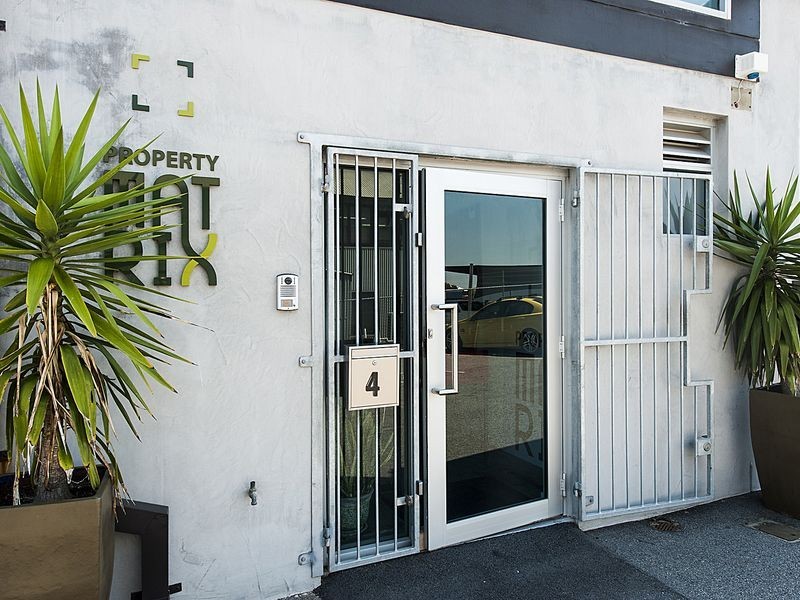 4/136 Stirling Highway, North Fremantle WA 6159