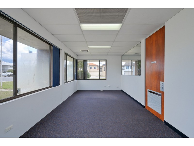 28 Belgravia Street, Belmont WA 6104