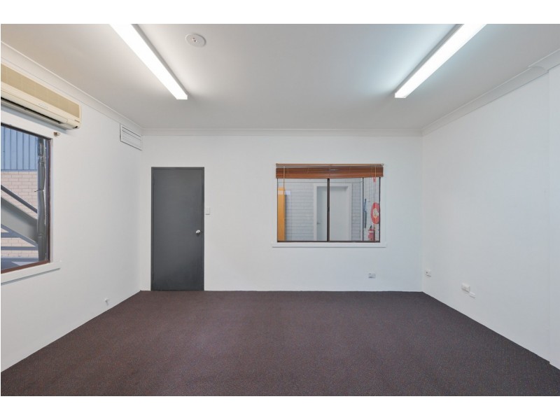 28 Belgravia Street, Belmont WA 6104