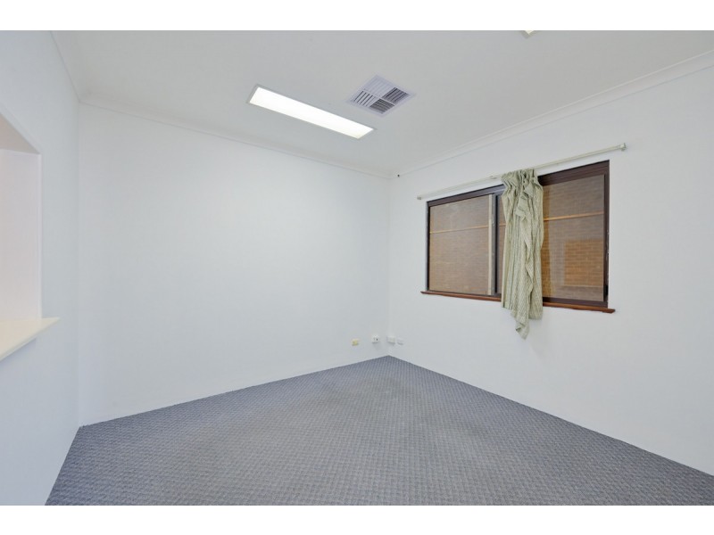 28 Belgravia Street, Belmont WA 6104