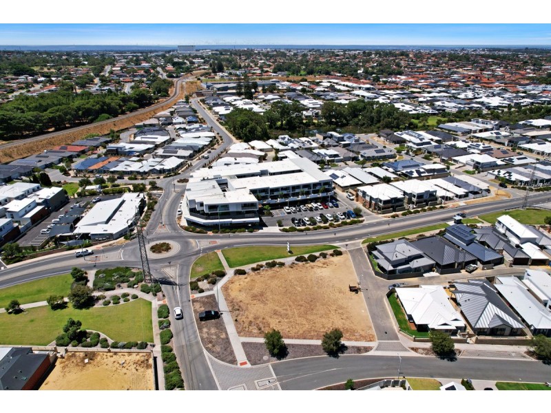 47 Entrance Road, Coogee WA 6166