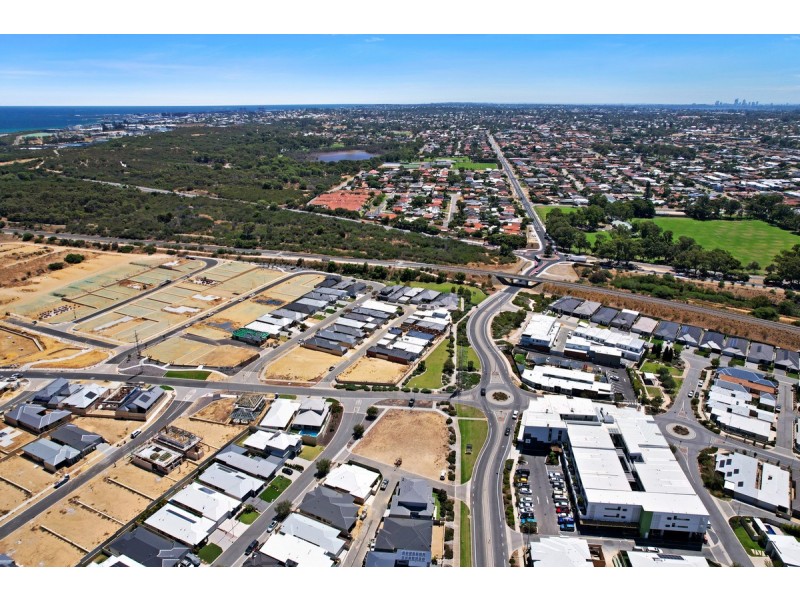 47 Entrance Road, Coogee WA 6166