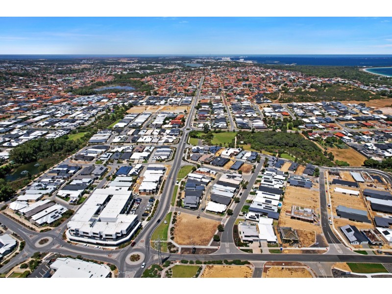 47 Entrance Road, Coogee WA 6166