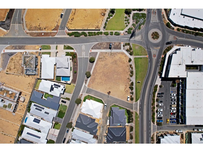 47 Entrance Road, Coogee WA 6166