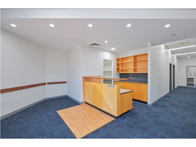 1 Sutherland Parade, Parmelia WA 6167