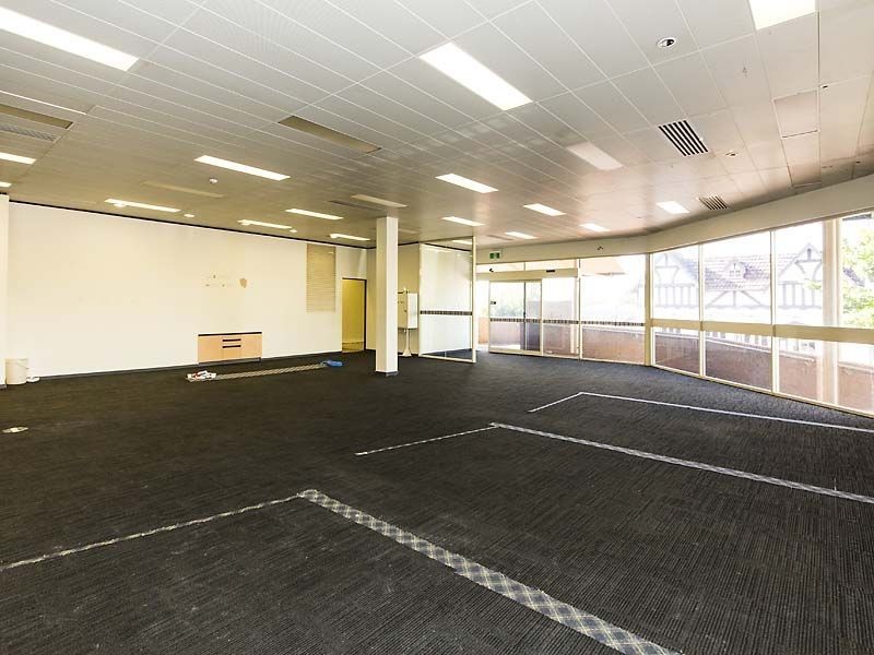 21 Haynes Street, Kalamunda WA 6076