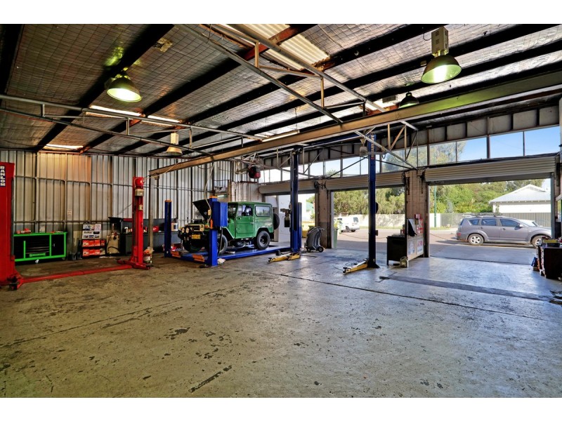 25 Carrington Street, Nedlands WA 6009