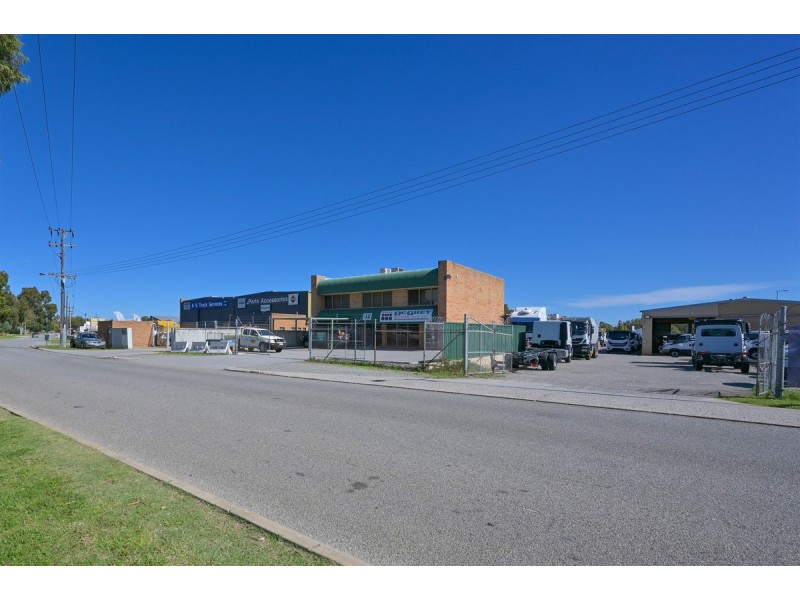 449-465 & & 2-10 & 30-32 Redcliffe Road,, Redcliffe WA 6104