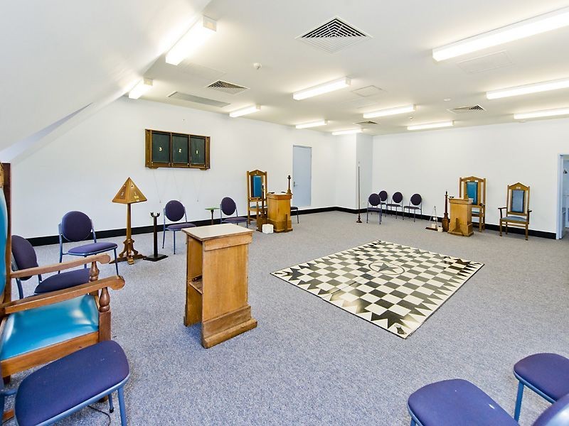 2/9 The Avenue, Midland WA 6056