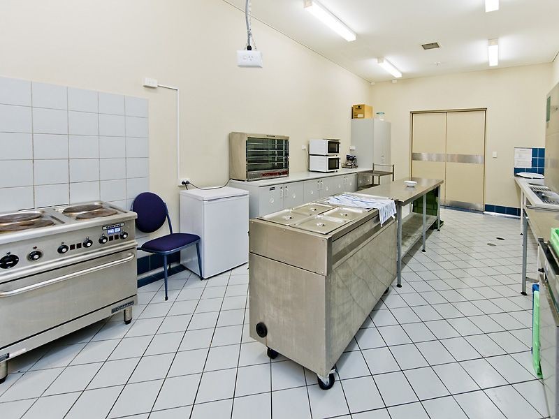 2/9 The Avenue, Midland WA 6056