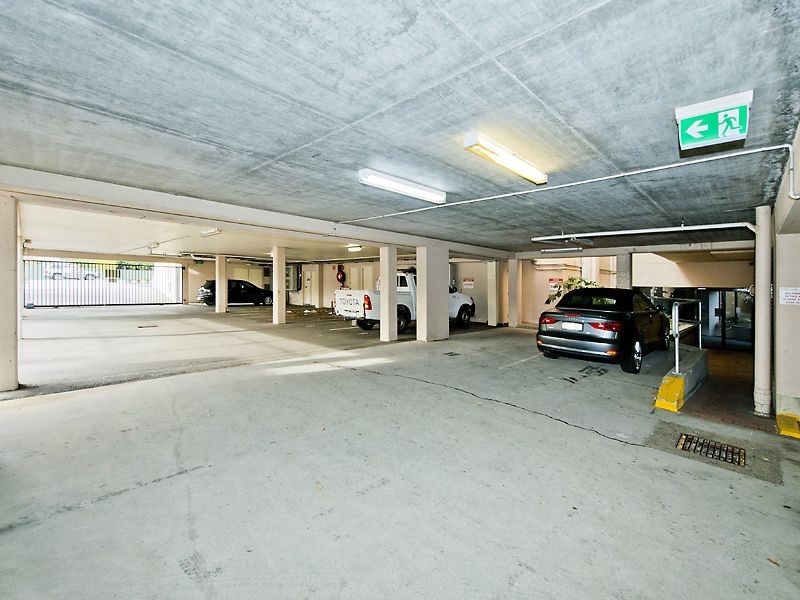 2/9 The Avenue, Midland WA 6056