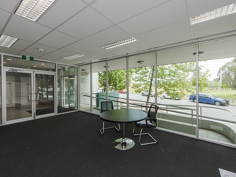 35 McNicholl Street, Rockingham WA 6168