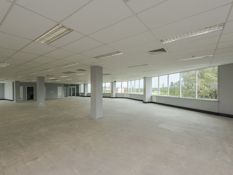 35 McNicholl Street, Rockingham WA 6168