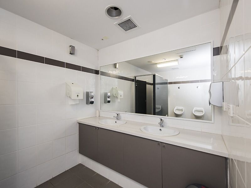 37 McNicholl Street, Rockingham WA 6168