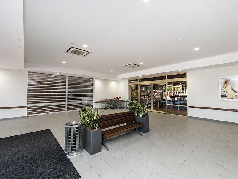 Stargate A Lydon Boulevard, Atwell WA 6164