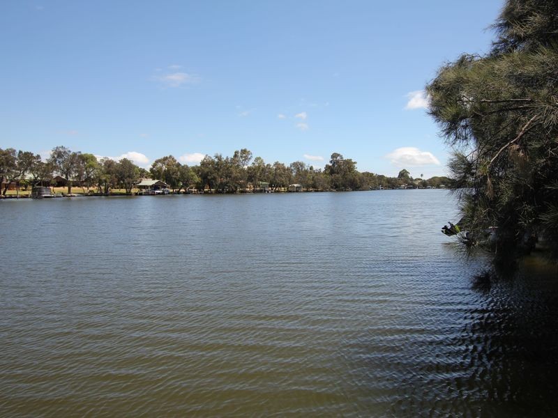 22 Yunderup Road, South Yunderup WA 6208