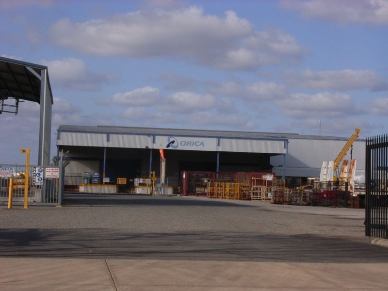 52 Sheffield Road, Welshpool WA 6106