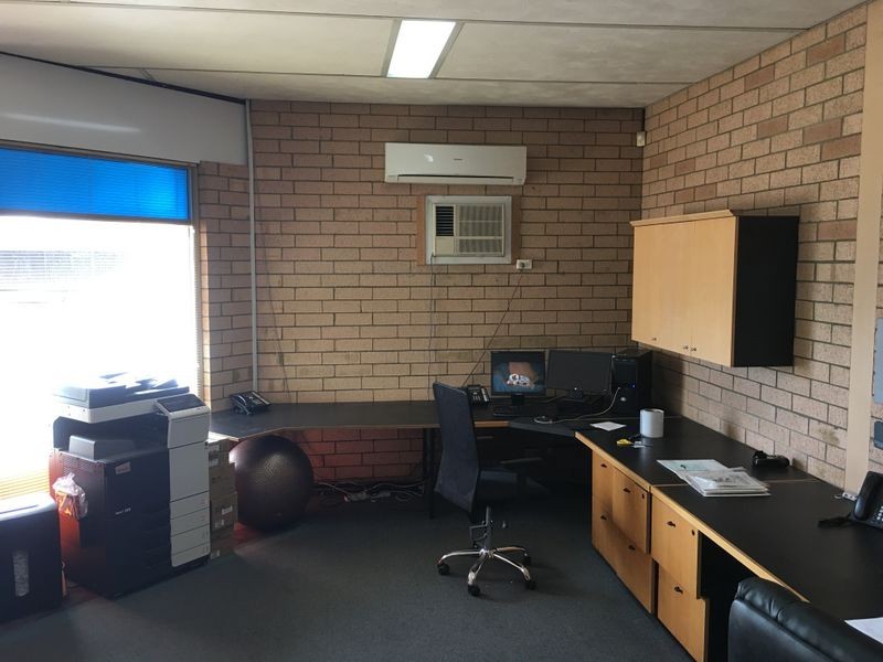 1/70 Clavering Road, Bayswater WA 6053