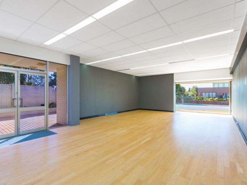 108 Stirling Highway, Nedlands WA 6009