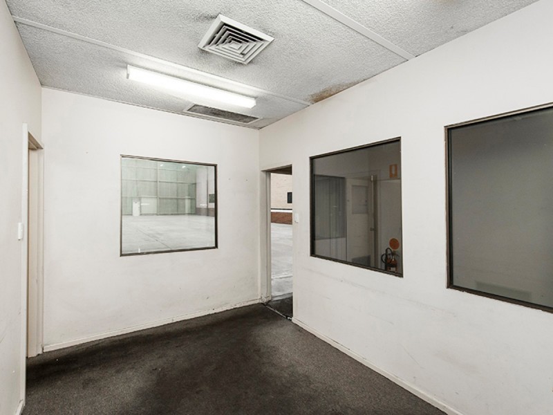 180 – 182 Daly Street, Belmont WA 6104