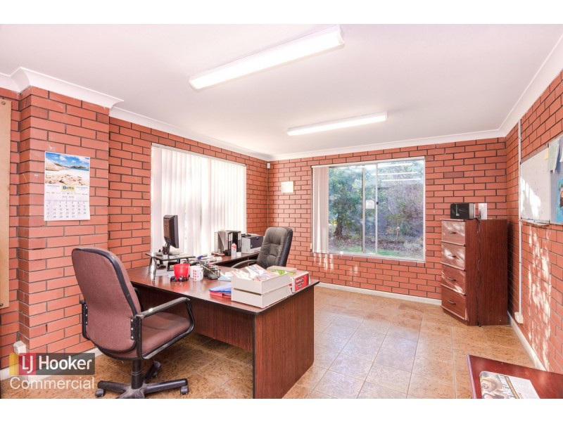 5 Rollings Crescent, Kwinana Beach WA 6167