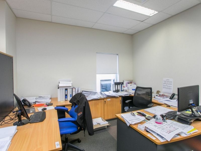 102 Stirling Highway, Nedlands WA 6009