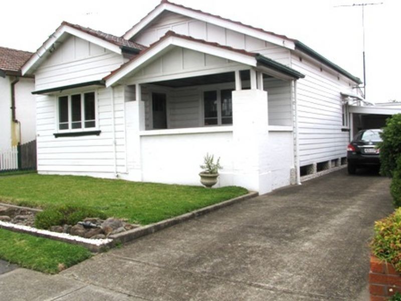 114 Hillcrest Avenue, Hurstville Grove NSW 2220