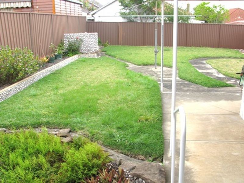 114 Hillcrest Avenue, Hurstville Grove NSW 2220