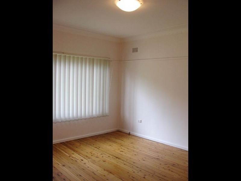 81 Old Taren Point Road, Taren Point NSW 2229