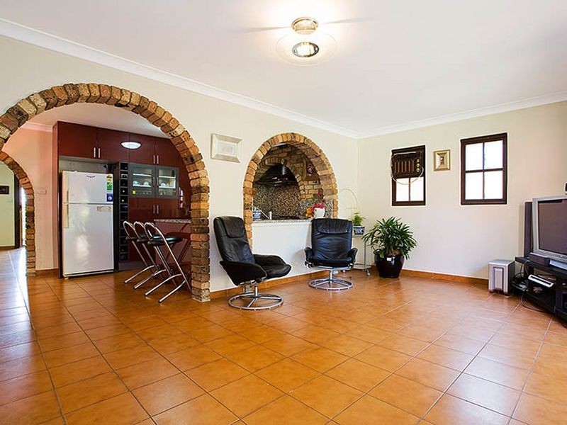 240 Carrington Avenue, Hurstville NSW 2220