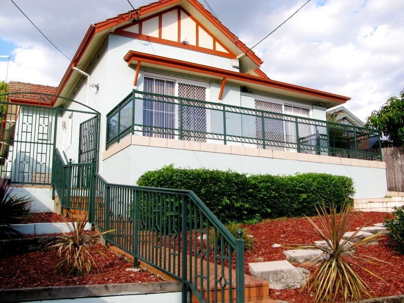 16 Denman Street, Hurstville NSW 2220